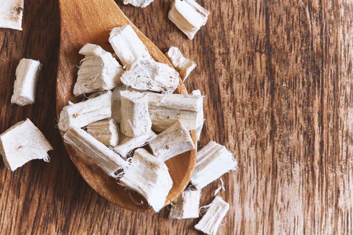 Marshmallow root chunks 