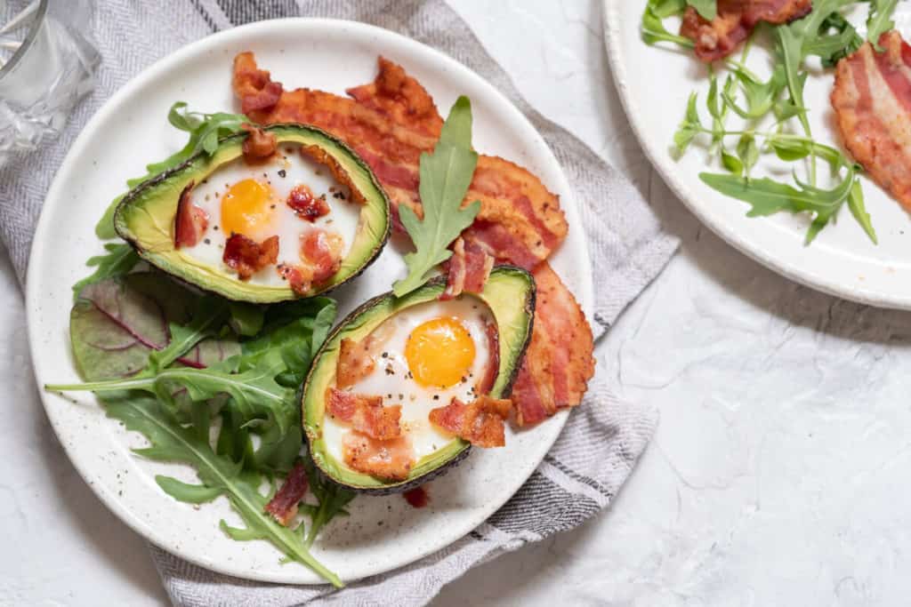 Avocado egg boats with bacon